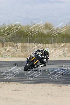 media/Jan-15-2026-Racers Edge (Thu) [[dfebeb70ab]]/2-A Group/Session 5 Turn 2/